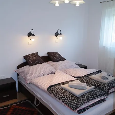 Aramis 3 Apartment
